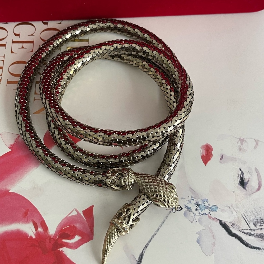 Vintage 60’s WHITING & DAVIS Gold Tone Mesh Snake Belt/ Necklace - Picture 7 of 16